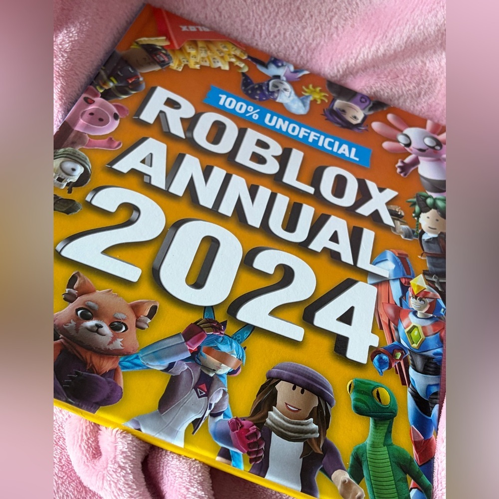 Roblox annual 2024 book NEW